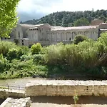 Maison De Caractere Face A L Abbaye De Lagrasse