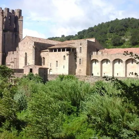 Maison De Caractere Face A L Abbaye De Lagrasse